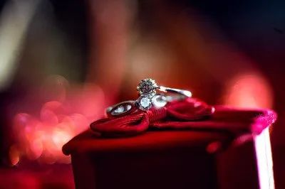 彩礼、嫁妆、钻戒……归个人还是夫妻共有？能否退还？